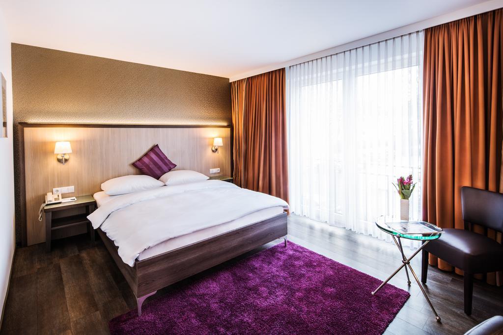 Hotel Plaza Duisburg Exterior foto